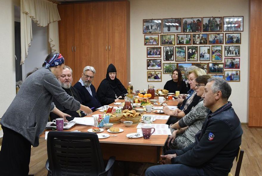 Верующие врачи собрались в монастыре