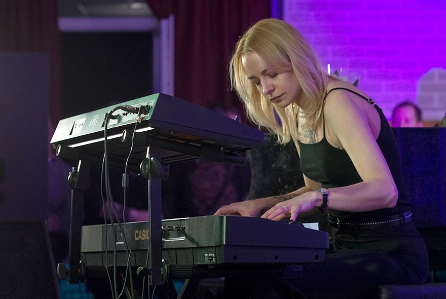 Клавиш черно-белое кино