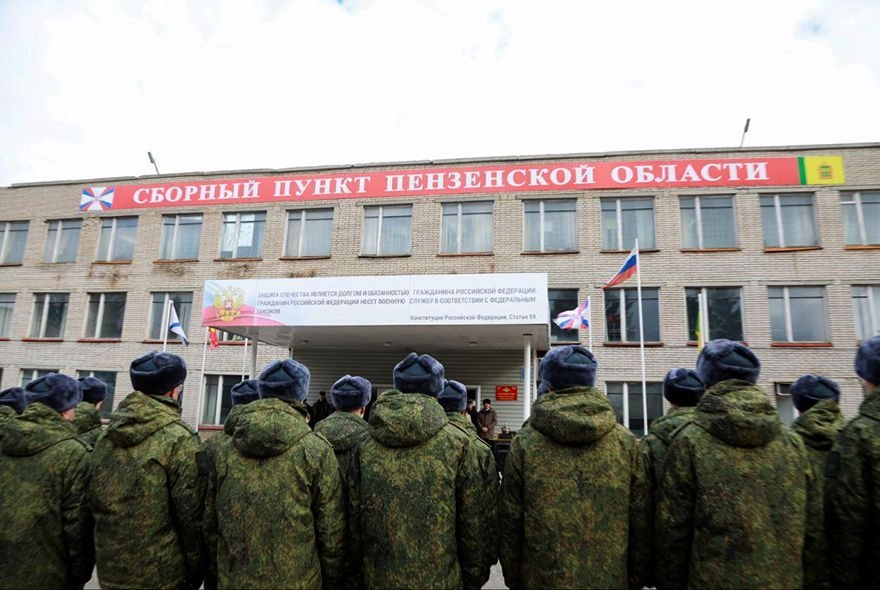 40 пензенских новобранцев отправились в армию
