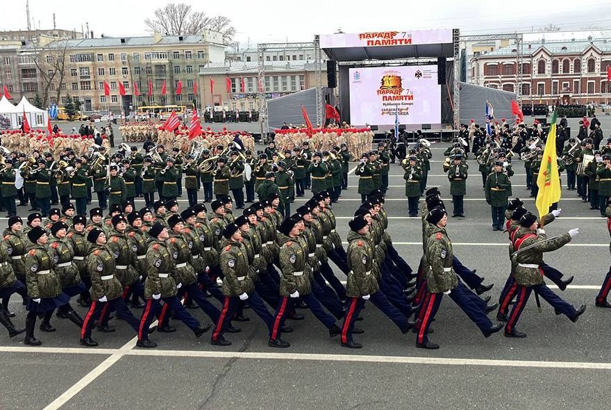 Пензенцы на «Параде Памяти» в Самаре