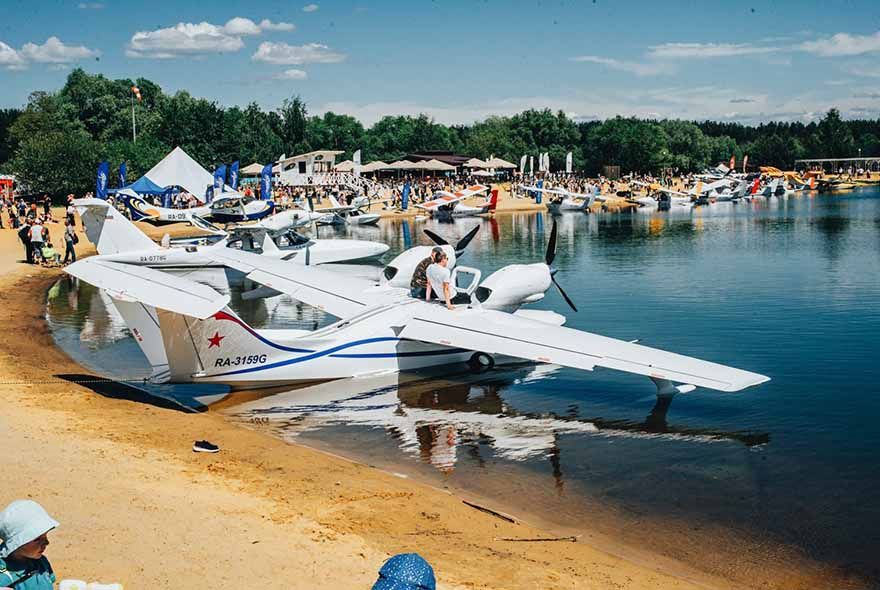 «Спутник» встречает крылатых гостей