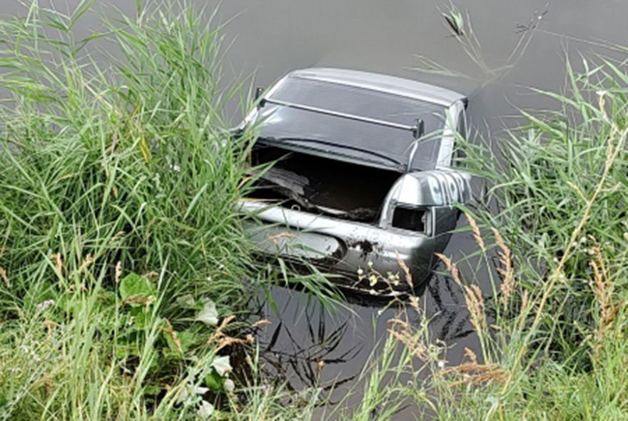 В Пензе двое молодых людей утопили чужой автомобиль
