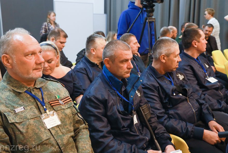 Герои возвращаются к мирной жизни