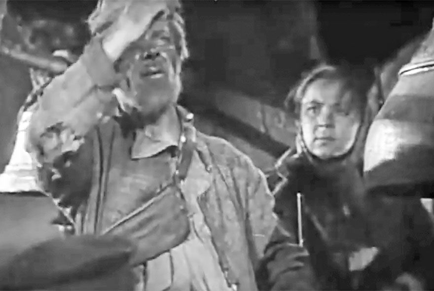 Крест против свастики