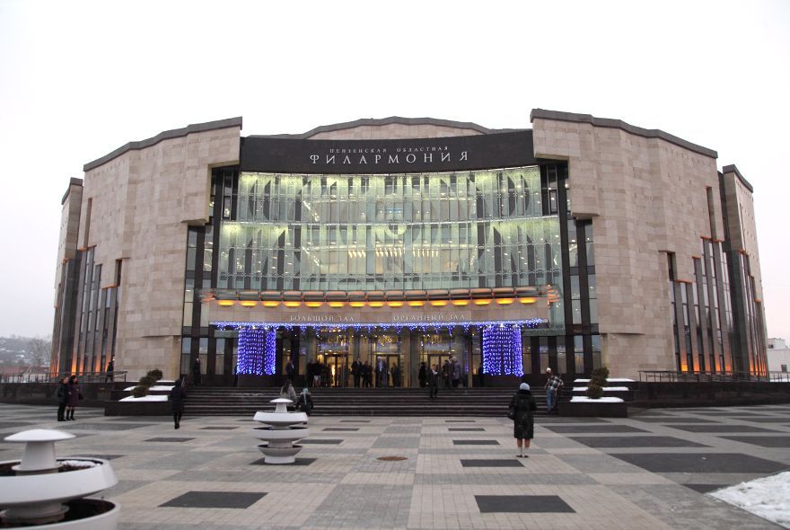 Афиша на неделю: в филармонии споет Алексей Глызин