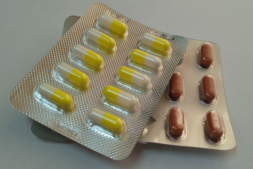 Одно лечим, другое калечим