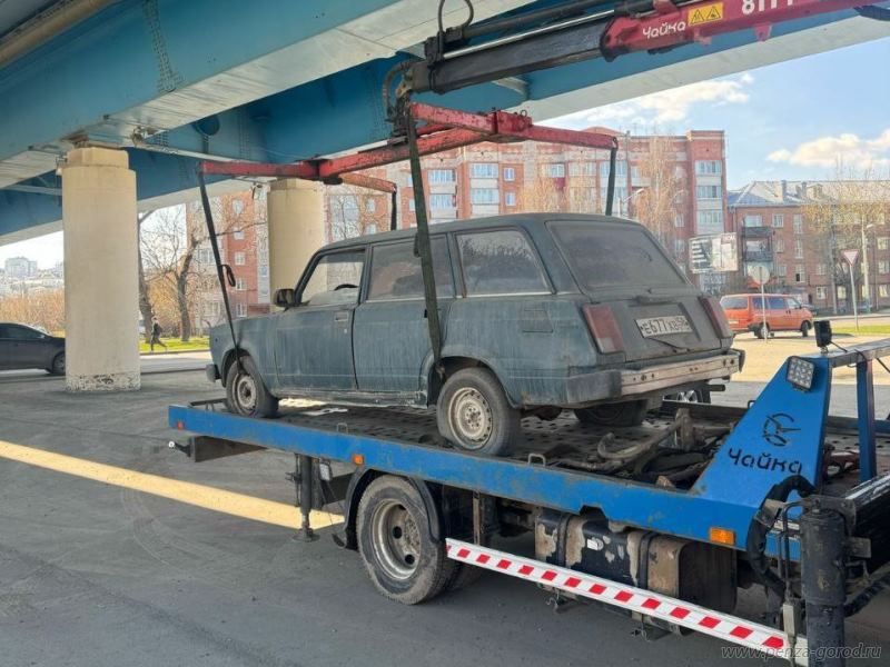 В Железнодорожном районе эвакуировали брошенный транспорт