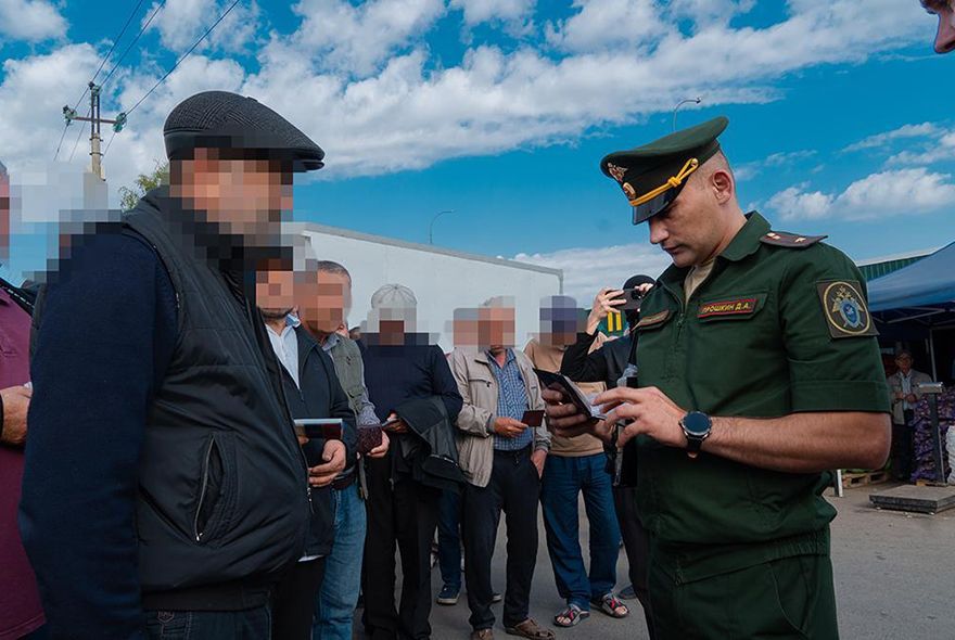 Пензенские силовики проверили мигрантов