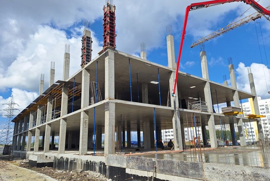 Строительство школы в Арбеково идет полным ходом