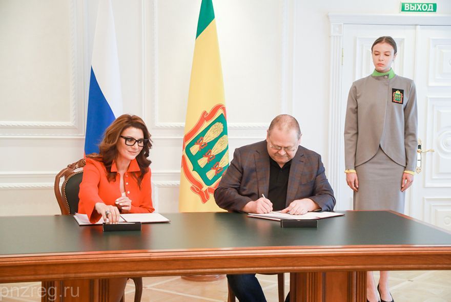 Да здравствует кино!