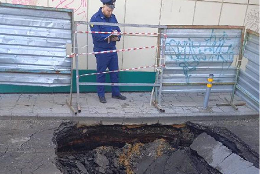 В центре Пензы провалился грунт