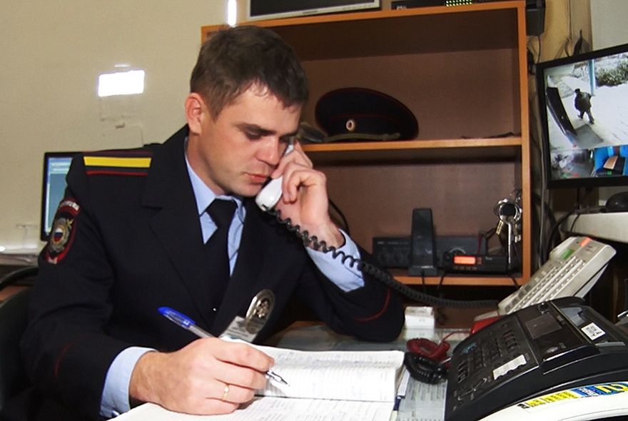 В Пензе неадекват рушил дверь