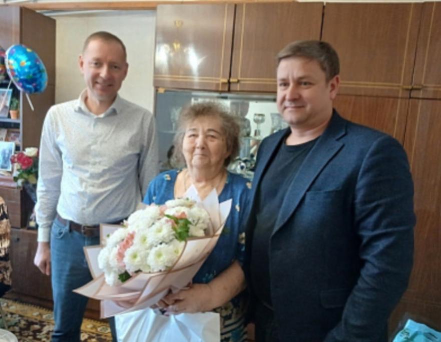 Пензячку поздравили с юбилеем