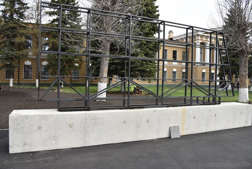 Обновленную стелу ЗИФ откроют 1 мая