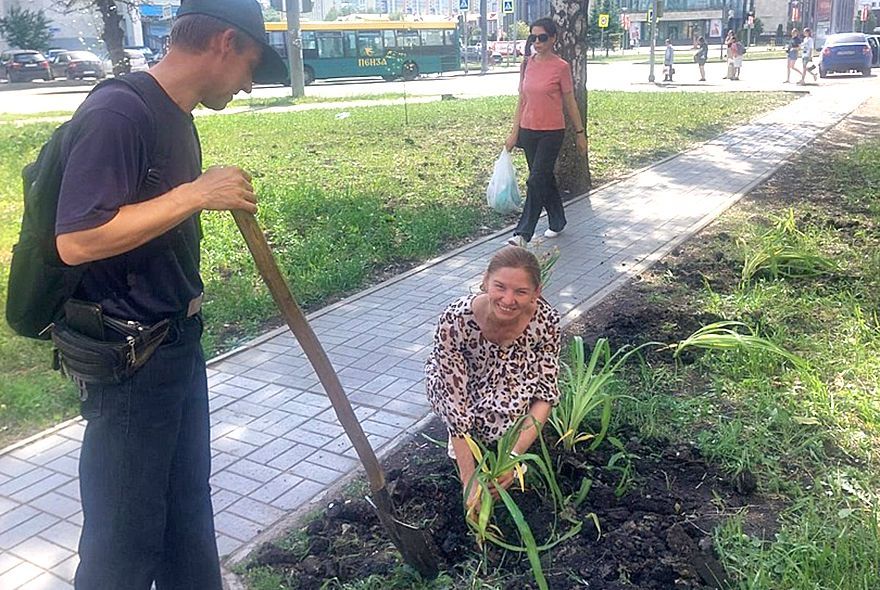 Пензенский депутат озеленяет свой округ