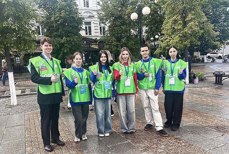 В Пензе работают волонтеры благоустройства