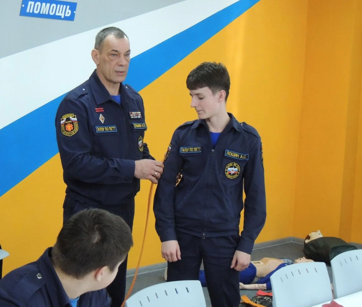 Война и мир Алексея Дубынина