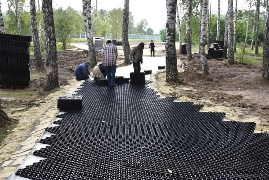 В Пензе благоустраивают сквер «Семейный»