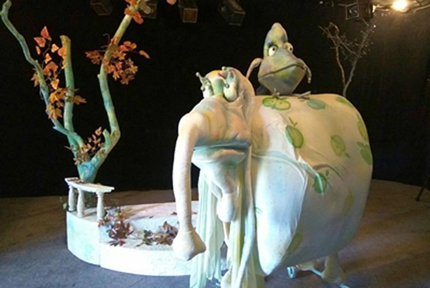 Афиша на неделю: в «Кукольном доме» спектакль «38 попугаев»