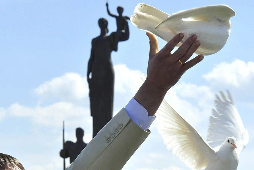 В ЗАГС – через Интернет