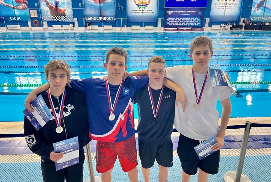 Пензенские пловцы привезли из Уфы 57 медалей