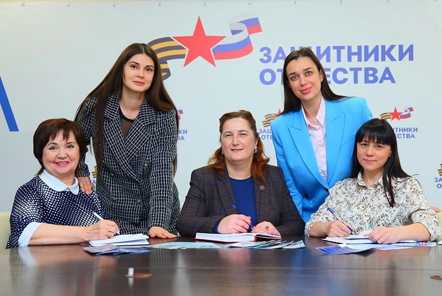 Они рядом –  сильные и прекрасные